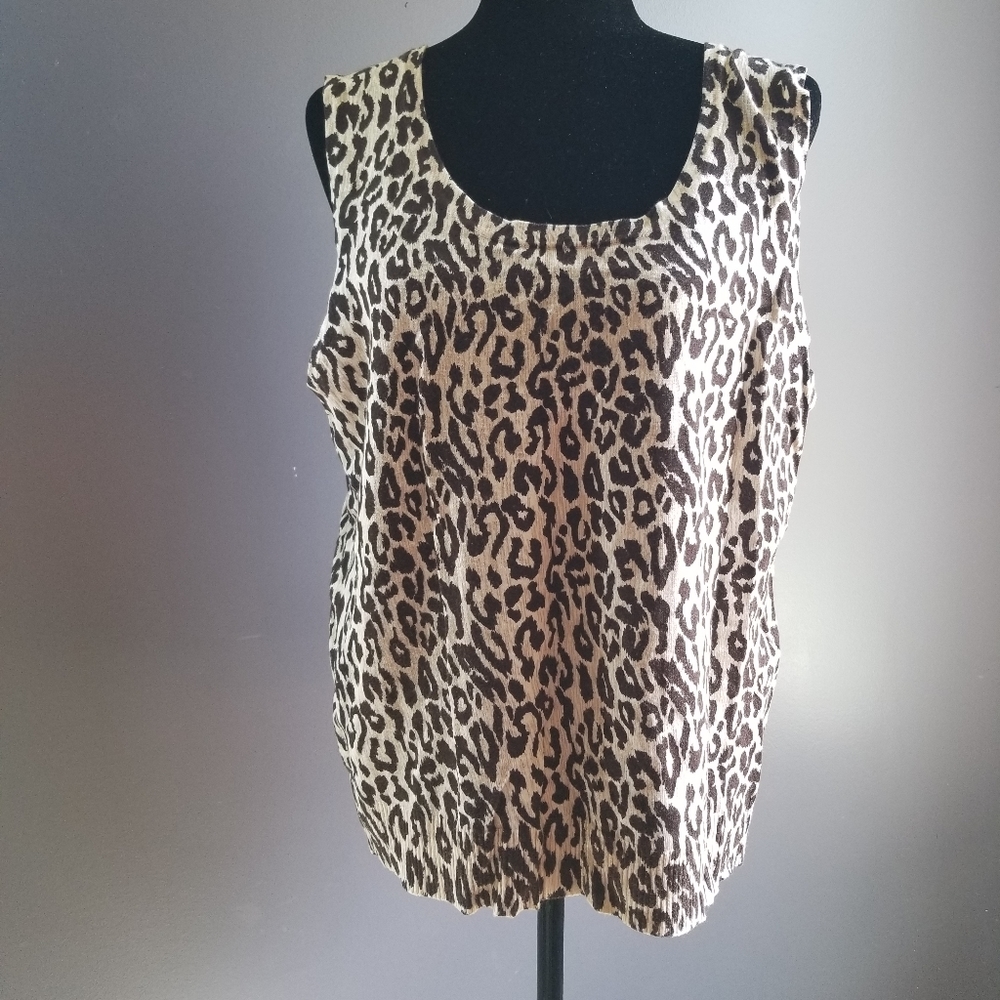 Linda Matthews, gently used tank top, size 1X